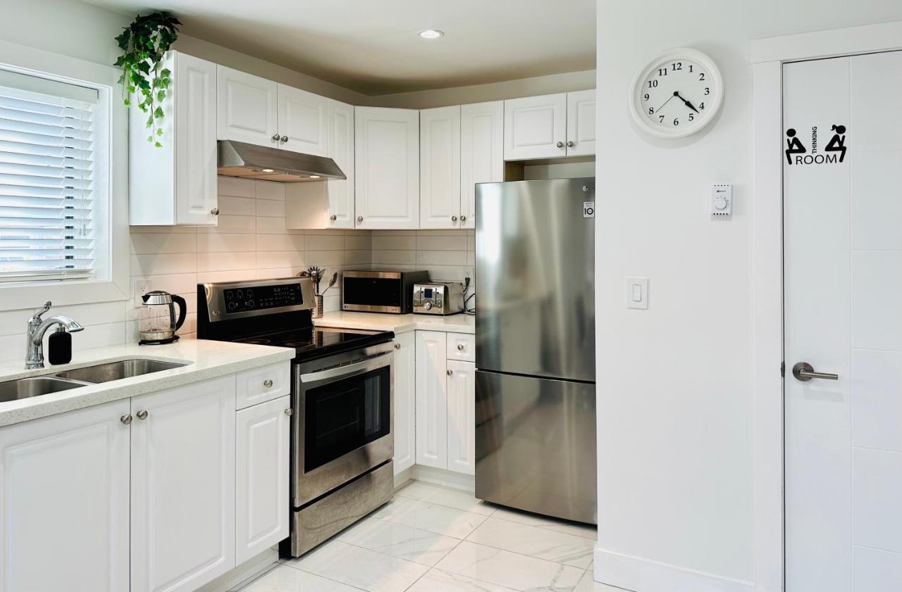 2Br 1.5Ba Full Kitchen Private Guest House - Free Parking - Central Location Vancouver Eksteriør bilde