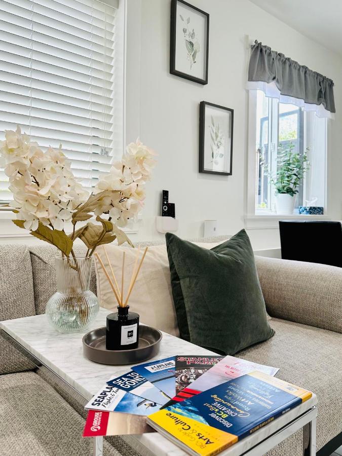 2Br 1.5Ba Full Kitchen Private Guest House - Free Parking - Central Location Vancouver Eksteriør bilde